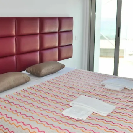 Oceanview Luxury 172 Apartment